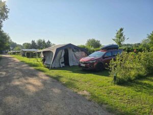 früh morgens auf dem Campingplatz